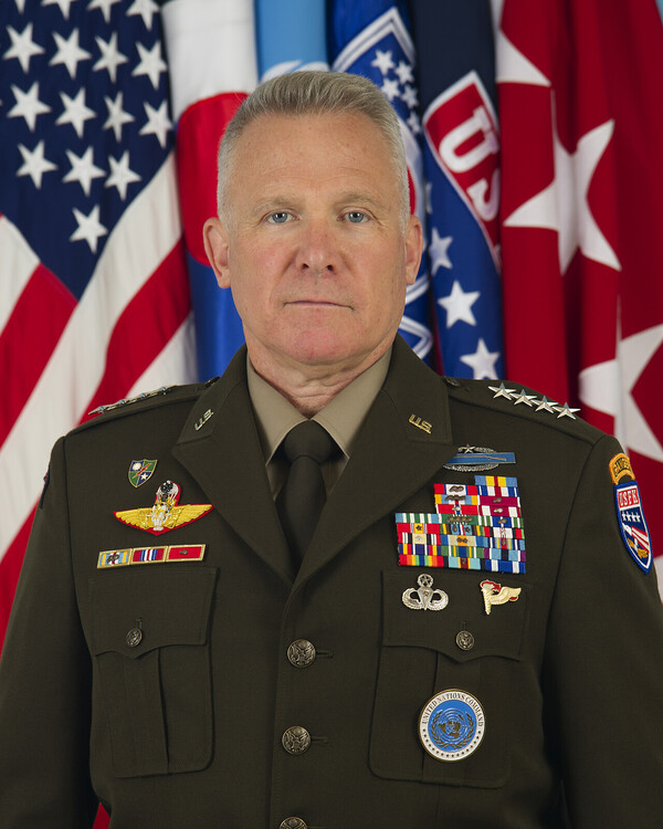 2023년 현재, 폴 러캐머라 유엔군 사령관 겸 주한미군 사령관 겸 한미연합군 사령관.
