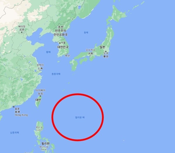 ▲빨간 원 부근이 6월 2~4일 한미 해군이 연합훈련을 한 오키나와 남쪽 바다. 한반도에서 멀리 떨어져 있으며 오히려 대만과 가깝다.