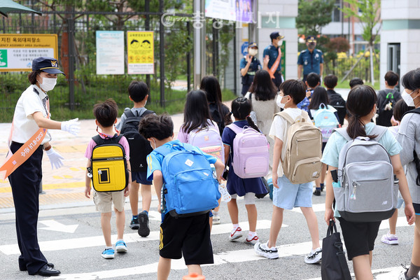 사진설명: 지난 7월, 세종 학생들의 등교 모습